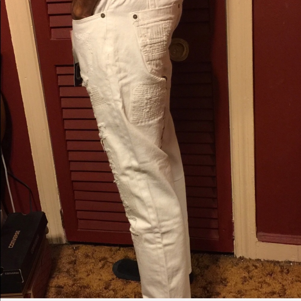 White destroyed Jeans - Picture 2 of 4